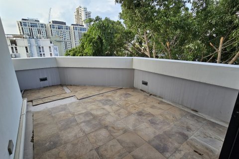 Condo à Watthana, Bangkok, Thaïlande, 2 chambres № 201092 - photo 8