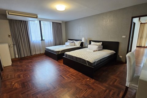 Condo à Watthana, Bangkok, Thaïlande, 2 chambres № 201092 - photo 6
