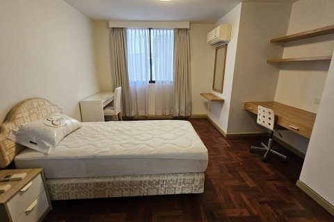 Condo à Watthana, Bangkok, Thaïlande, 2 chambres № 201092 - photo 13