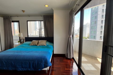 Condo à Watthana, Bangkok, Thaïlande, 3 chambres № 201089 - photo 4