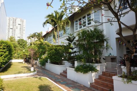 Townhouse à Watthana, Bangkok, Thaïlande 4 chambres № 201088