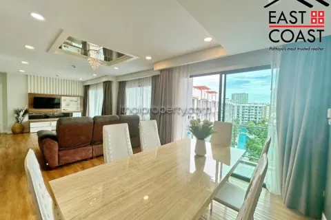Condominio de 2 dormitorios en Jomtien Beach, Pattaya, Tailandia № 212911 - foto 2