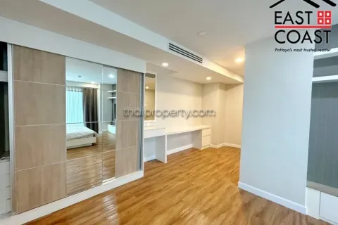 Condominio de 2 dormitorios en Jomtien Beach, Pattaya, Tailandia № 212911 - foto 16
