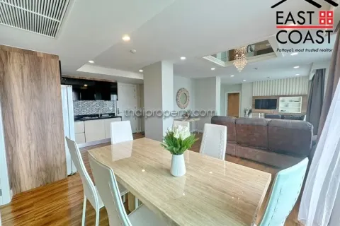Condominio de 2 dormitorios en Jomtien Beach, Pattaya, Tailandia № 212911 - foto 8