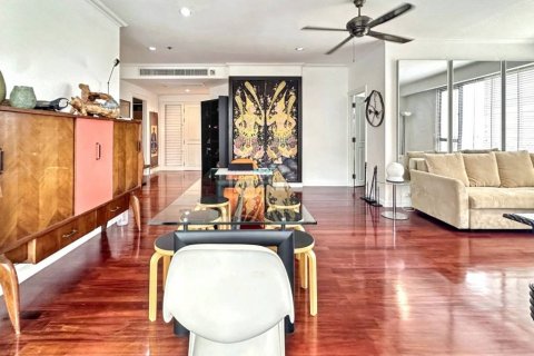 Condo in Khlong San, Bangkok, Thailand, 2 bedrooms  № 114236 - photo 3