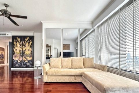 Condo in Khlong San, Bangkok, Thailand, 2 bedrooms  № 114236 - photo 5