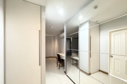 Condo à Watthana, Bangkok, Thaïlande, 2 chambres  № 151252 - photo 4
