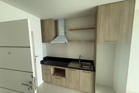 Studio dans le Condo à Kathu, Thaïlande  № 172078 - photo 2