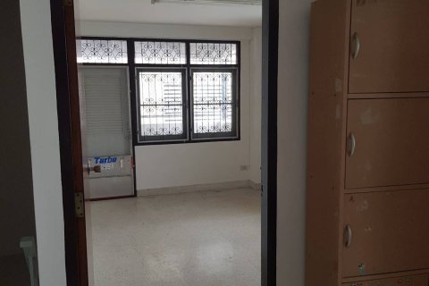 Townhouse in Khlong Toei, Bangkok, Thailand 5 bedrooms № 172362 - photo 8