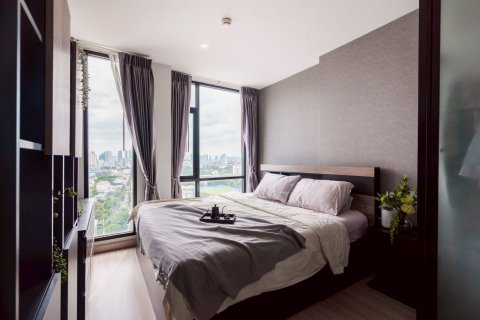 Studio in the Condo in Sathon, Bangkok, Thailand  № 172363