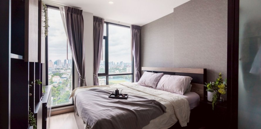 Studio in the Condo in Sathon, Bangkok, Thailand  № 172363