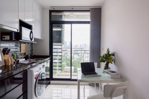 Studio in the Condo in Sathon, Bangkok, Thailand  № 172363 - photo 22