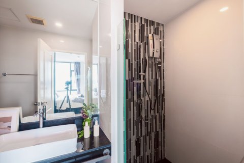 Studio in the Condo in Sathon, Bangkok, Thailand  № 172363 - photo 21