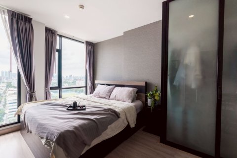 Studio in the Condo in Sathon, Bangkok, Thailand  № 172363 - photo 16