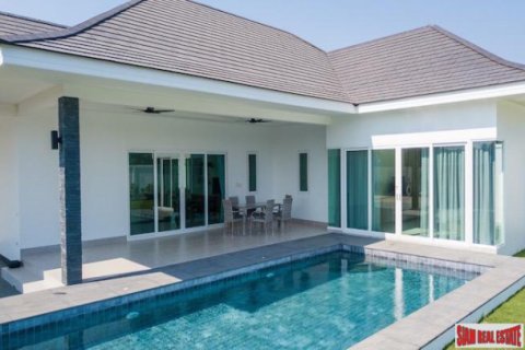 Villa à Hua Hin, Thaïlande 3 chambres № 194165