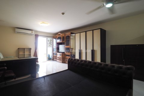 Studio dans le Condo à Bang Lamung, Thaïlande № 205227 - photo 4