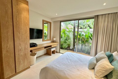 Villa in Phuket, Thailand 3 bedrooms № 157049 - photo 6