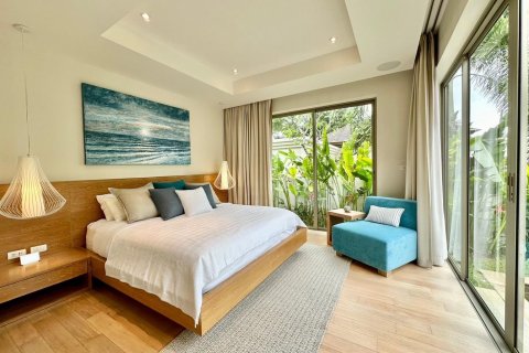 Villa in Phuket, Thailand 3 bedrooms № 157049 - photo 15