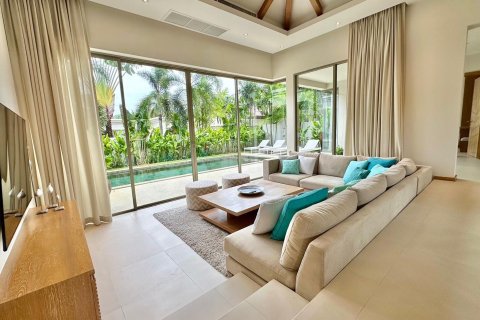 Villa in Phuket, Thailand 3 bedrooms № 157049 - photo 24