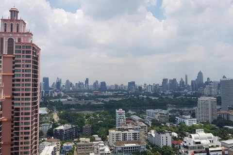 Condo in Khlong Toei, Bangkok, Thailand, 2 bedrooms № 157050 - photo 3