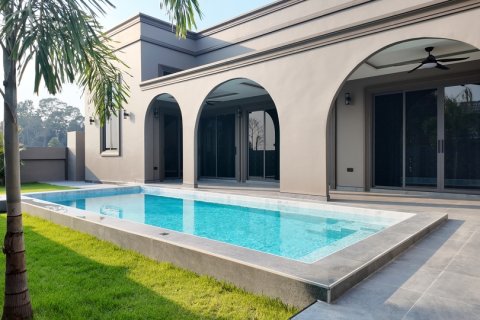 Вилла в Паттайе, Таиланд с 3 спальнями  № 159900