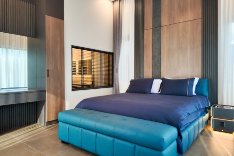 Chalet de 3 dormitorios en Pattaya, Tailandia № 159900 - foto 10