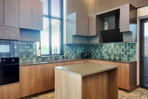 Chalet de 3 dormitorios en Pattaya, Tailandia № 159900 - foto 9