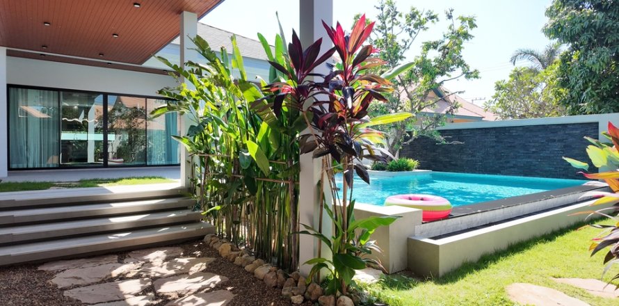 Вилла в Паттайе, Таиланд с 3 спальнями  № 159900