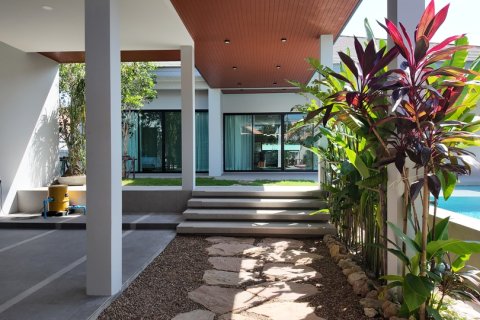 Вилла в Паттайе, Таиланд с 3 спальнями  № 159900 - фото 2