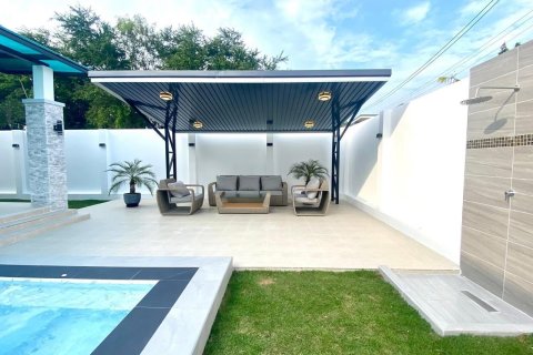 Вилла в Паттайе, Таиланд с 3 спальнями  № 159904 - фото 3