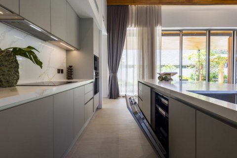 Villa in Pattaya, Thailand 4 bedrooms № 159903 - photo 15