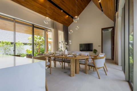Villa in Pattaya, Thailand 4 bedrooms № 159903 - photo 11