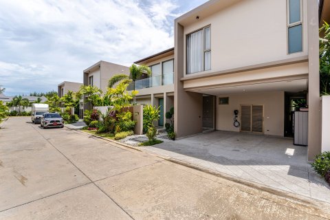 Вилла в Паттайе, Таиланд с 4 спальнями  № 159905 - фото 14
