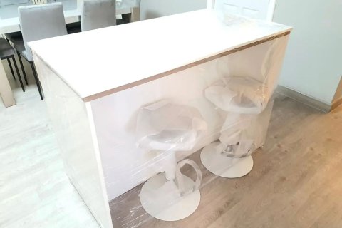 Condo à Yan Nawa, Bangkok, Thaïlande, 2 chambres  № 162024 - photo 4