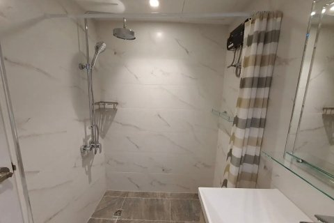 Condo à Yan Nawa, Bangkok, Thaïlande, 2 chambres  № 162024 - photo 14