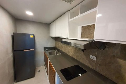 Condo à Yan Nawa, Bangkok, Thaïlande, 2 chambres  № 162024 - photo 8