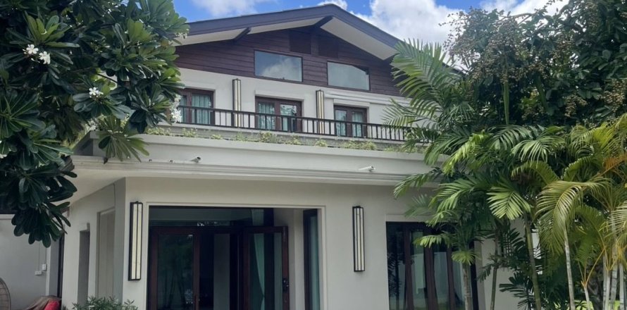 Вилла в Сарафи, Таиланд с 4 спальнями  № 162023