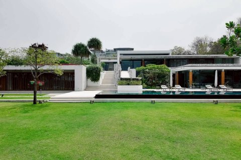 Вилла в Паттайе, Таиланд с 4 спальнями  № 152730 - фото 1