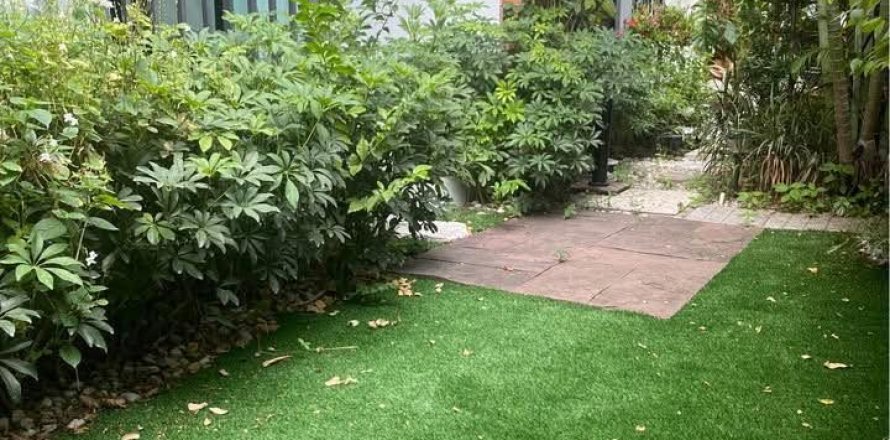 Condo in Bangkok, Thailand, 2 bedrooms  № 154555