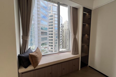 Condo in Bangkok, Thailand, 2 bedrooms  № 154556 - photo 14