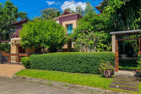 Villa in Chiang Mai, Thailand 6 bedrooms № 154551 - photo 11