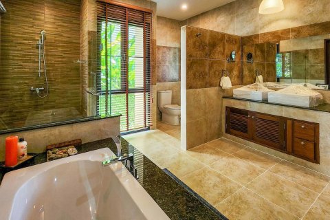 Villa in Chiang Mai, Thailand 6 bedrooms № 154551 - photo 27