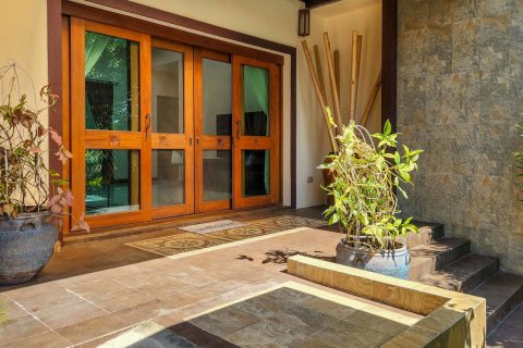 Villa in Chiang Mai, Thailand 6 bedrooms № 154551 - photo 13