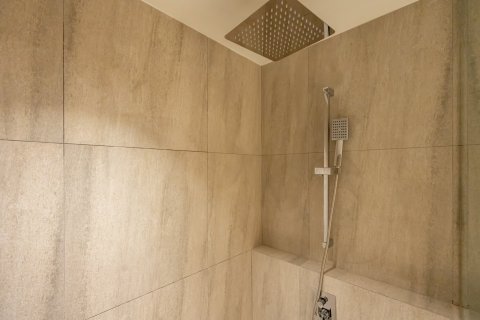 Кондоминиум с 3 спальнями в Патонге, Таиланд № 174020 - фото 12