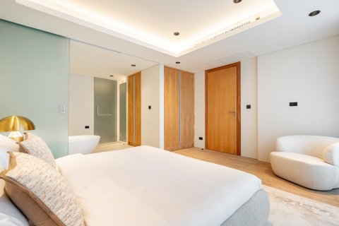 Кондоминиум с 3 спальнями в Патонге, Таиланд № 174020 - фото 28