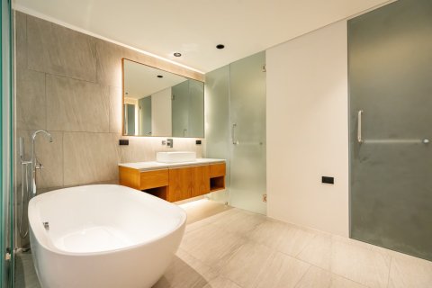 Condo in Patong, Thailand, 3 bedrooms  № 174019 - photo 15