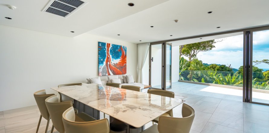 Condo in Patong, Thailand, 3 bedrooms  № 174019