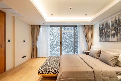 Condo in Patong, Thailand, 3 bedrooms  № 174019 - photo 12