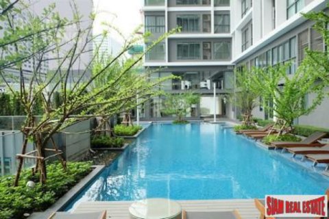 Studio à Huai Khwang, Bangkok, Thaïlande № 193009