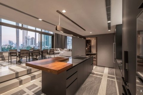 Penthouse in Khlong Toei, Bangkok, Thailand 4 bedrooms № 133694 - photo 3